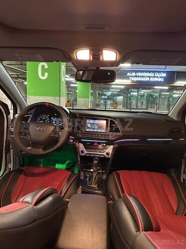 Hyundai Elantra 2018, 360,009 km - 2.0 l - Bakı