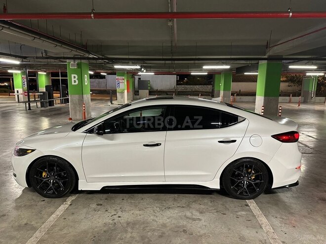 Hyundai Elantra 2018, 360,009 km - 2.0 l - Bakı