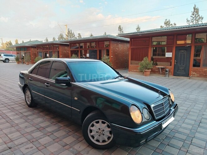 Mercedes E 200 1996, 318,261 km - 2.0 l - Şirvan