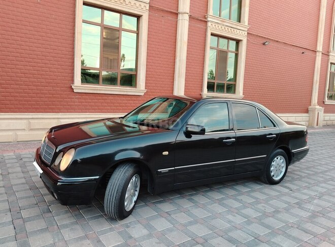 Mercedes E 200 1996, 318,261 km - 2.0 l - Şirvan