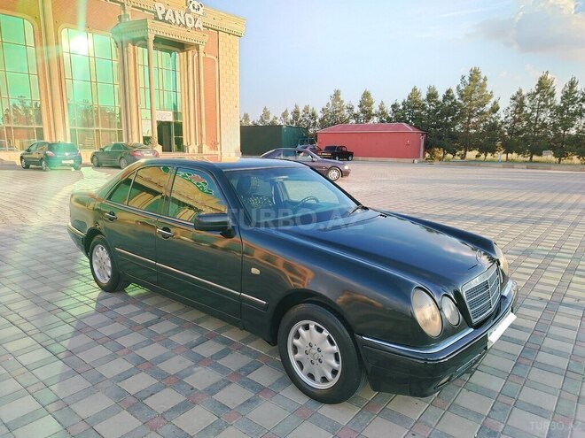 Mercedes E 200 1996, 318,261 km - 2.0 l - Şirvan