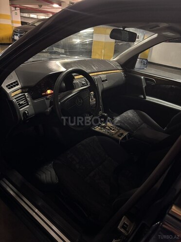 Mercedes E 240 1998, 350,000 km - 2.4 l - Xaçmaz