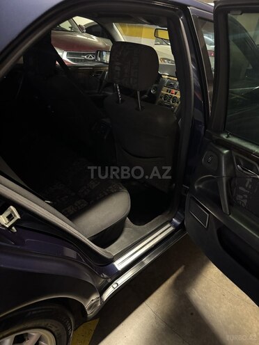 Mercedes E 240 1998, 350,000 km - 2.4 l - Xaçmaz