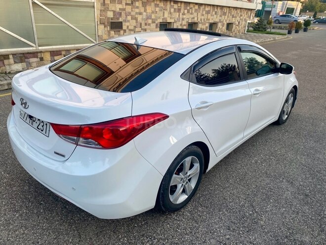 Hyundai Elantra 2012, 260,863 km - 1.8 l - Quba
