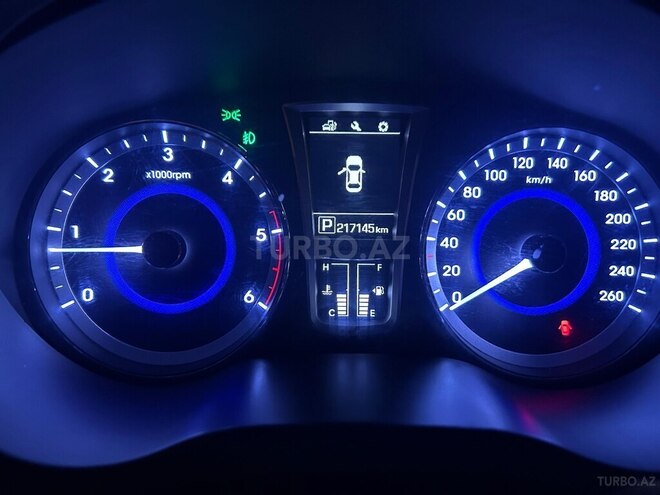 Hyundai Grandeur 2015, 217,000 km - 2.0 л - Bakı