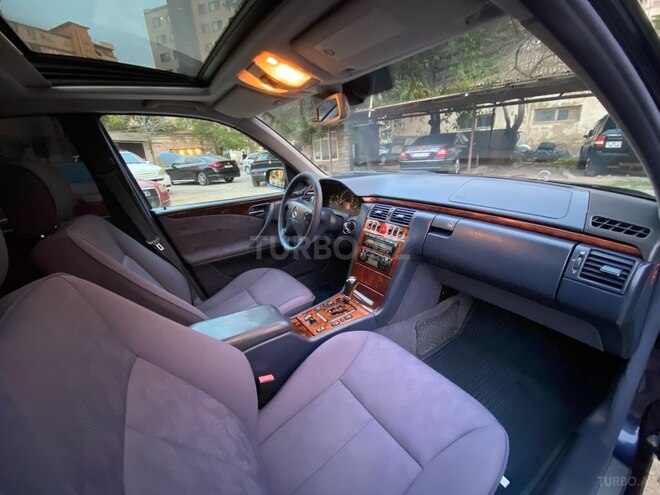Mercedes E 240 1999, 249,000 km - 2.6 l - Bakı