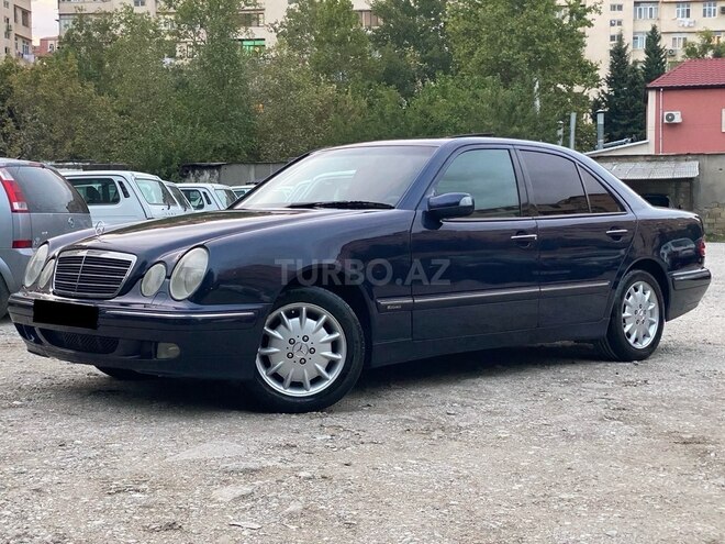 Mercedes E 240 1999, 249,000 km - 2.6 l - Bakı