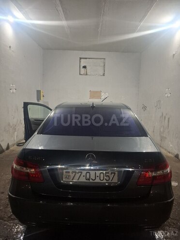 Mercedes E 220 2012, 256,000 km - 2.1 l - Bakı
