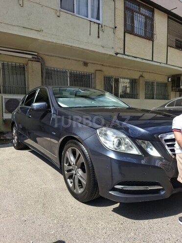 Mercedes E 220 2012, 256,000 km - 2.1 l - Bakı