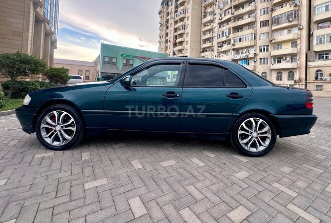 Mercedes C 180 1996, 297,000 km - 1.8 л - Bakı
