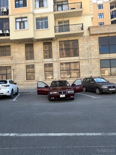 BMW 320 1995, 306,000 km - 2.0 l - Sumqayıt
