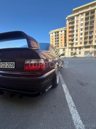 BMW 320 1995, 306,000 km - 2.0 l - Sumqayıt