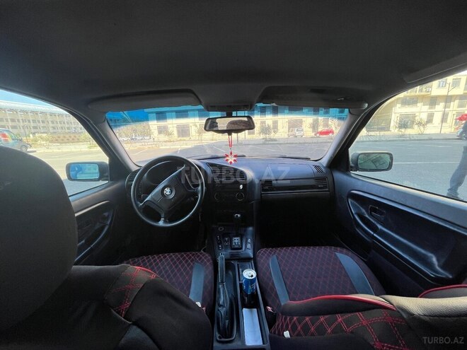 BMW 320 1995, 306,000 km - 2.0 l - Sumqayıt