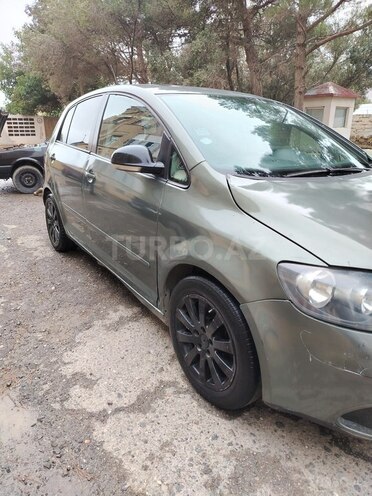 Volkswagen Golf 2005, 300,000 km - 2.0 l - Bakı