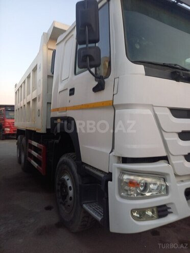 HOWO 371 2011, 285,036 km - 9.7 l - Ucar