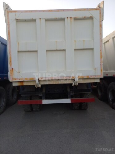 HOWO 371 2011, 285,036 km - 9.7 l - Ucar