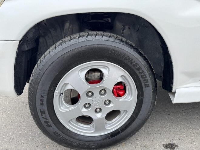 Mitsubishi Pajero io 2000, 302,302 km - 2.0 l - Bakı