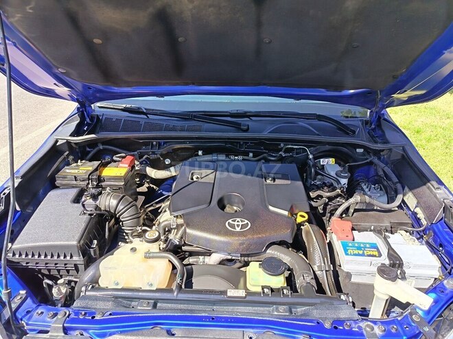 Toyota Hilux 2019, 63,700 km - 2.8 l - Bakı