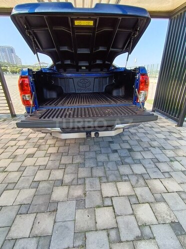Toyota Hilux 2019, 63,700 km - 2.8 l - Bakı