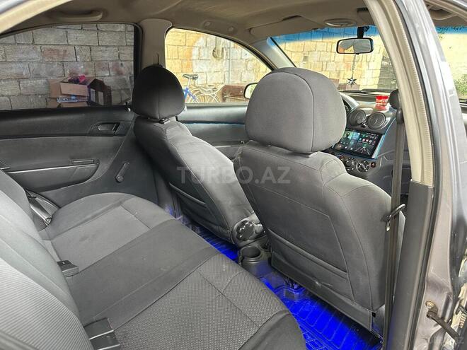 Chevrolet Aveo 2011, 315,000 km - 1.4 л - Salyan