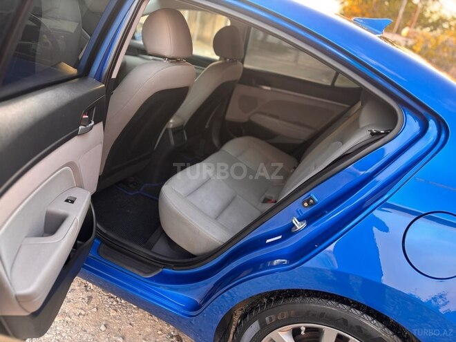 Hyundai Elantra 2016, 209,000 km - 2.0 l - Şirvan