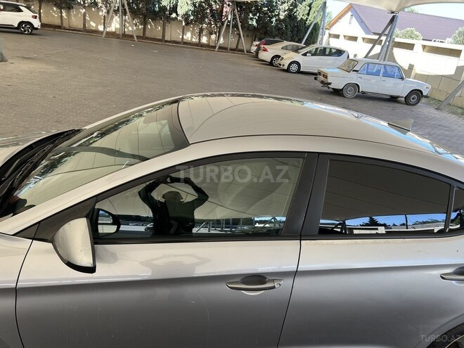 Hyundai Elantra 2016, 196,150 km - 2.0 л - Bakı