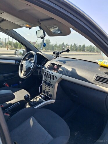 Opel Astra 2008, 275,000 km - 1.3 l - Bakı