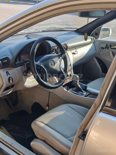 Mercedes C 240 2002, 320,000 km - 2.6 l - Şamaxı