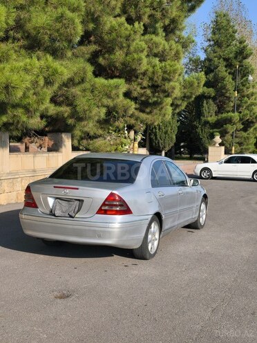 Mercedes C 240 2002, 320,000 km - 2.6 l - Şamaxı