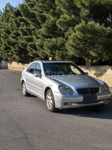 Mercedes C 240 2002, 320,000 km - 2.6 l - Şamaxı