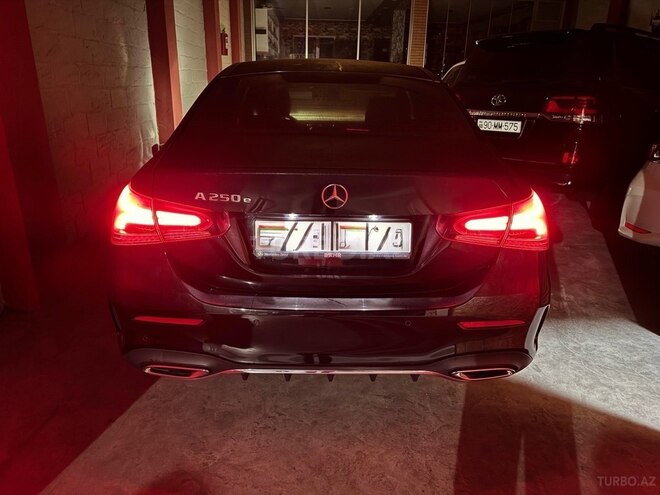 Mercedes A 250 e 2021, 67,000 km - 1.3 л - Bakı