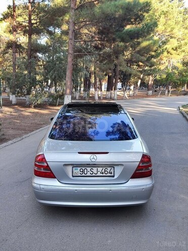 Mercedes E 270 2002, 236,945 km - 2.7 l - Bakı