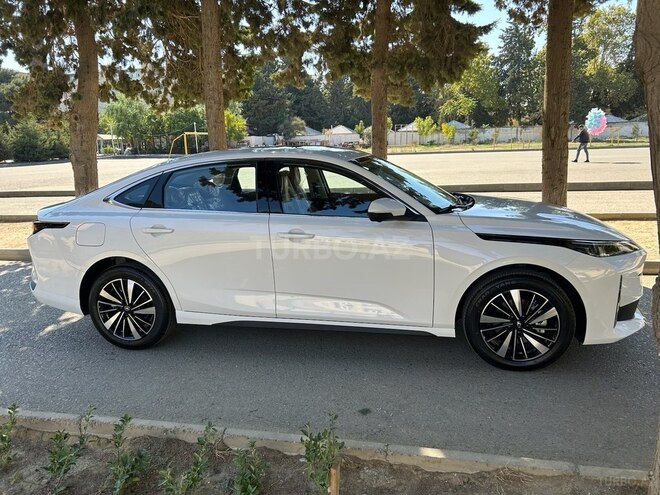 Changan Qiyuan A05 2025, 0 km - 1.5 л - Bakı