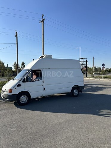 Ford Transit 2000, 124,537 km - 2.5 л - Yevlax