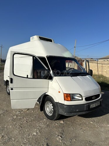 Ford Transit 2000, 124,537 km - 2.5 л - Yevlax