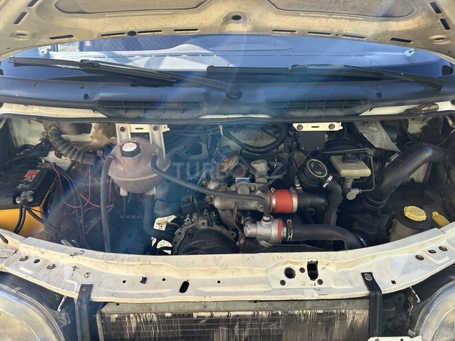Ford Transit 2000, 124,537 km - 2.5 л - Yevlax