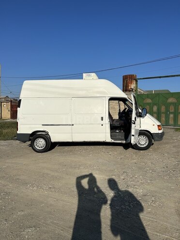 Ford Transit 2000, 124,537 km - 2.5 л - Yevlax