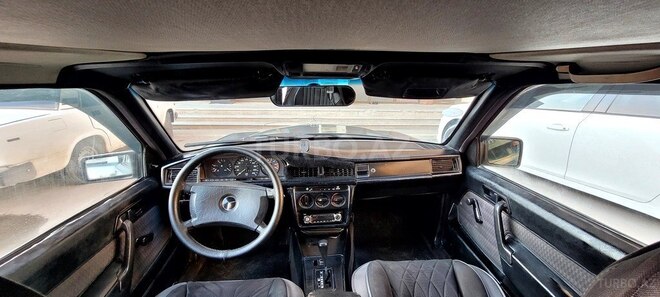 Mercedes 190 1990, 245,000 km - 2.0 l - Bakı
