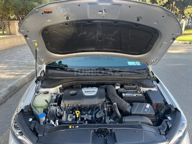 Hyundai Elantra 2017, 135,724 km - 1.6 l - Bakı