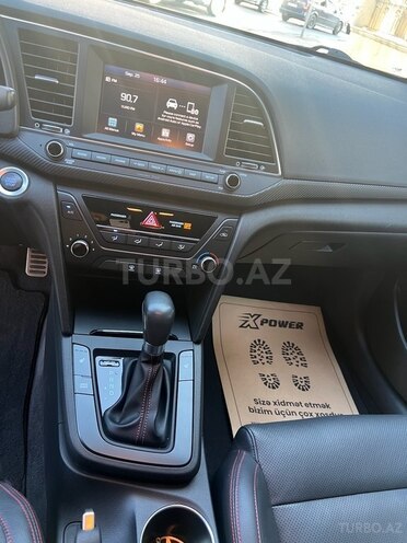 Hyundai Elantra 2017, 135,724 km - 1.6 l - Bakı