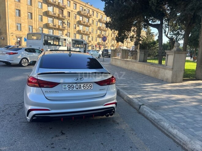 Hyundai Elantra 2017, 135,724 km - 1.6 l - Bakı