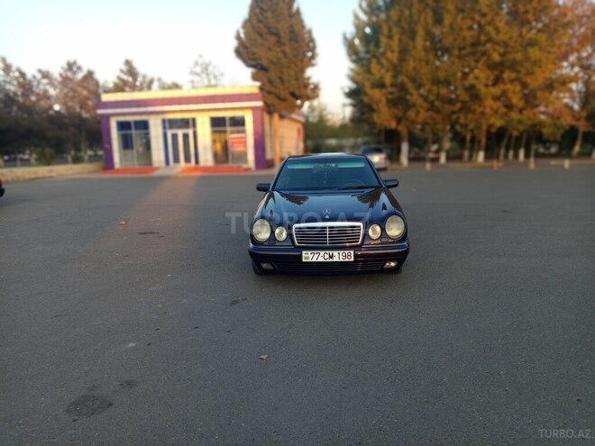 Mercedes E 200 1996, 330,000 km - 2.0 л - Şirvan