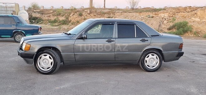 Mercedes 190 1990, 245,000 km - 2.0 l - Bakı