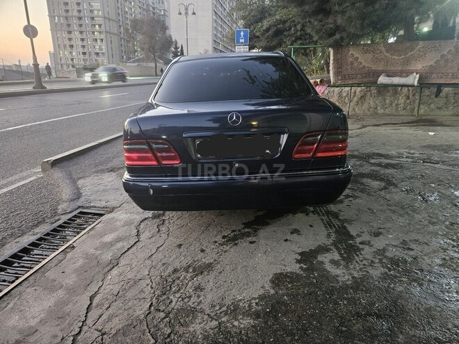 Mercedes E 230 1997, 219,268 km - 2.3 l - Bakı
