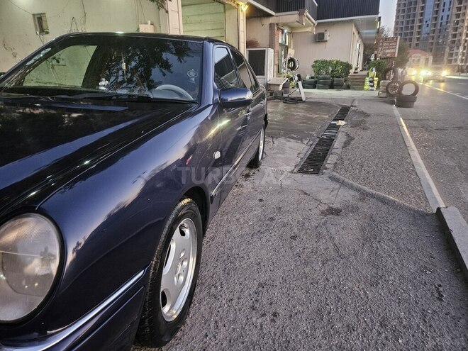 Mercedes E 230 1997, 219,268 km - 2.3 l - Bakı