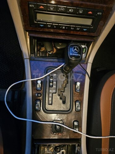 Mercedes E 230 1997, 219,268 km - 2.3 l - Bakı