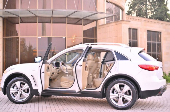 Infiniti FX35 2008, 300,000 km - 3.5 l - İmişli