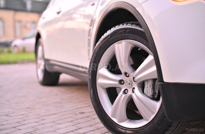Infiniti FX35 2008, 300,000 km - 3.5 l - İmişli