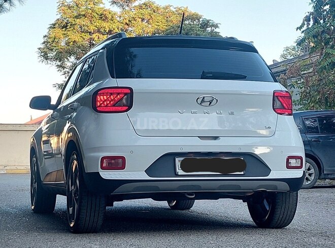 Hyundai Venue 2024, 38,000 km - 1.6 l - Bakı