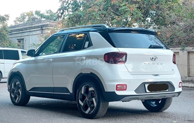 Hyundai Venue 2024, 38,000 km - 1.6 l - Bakı